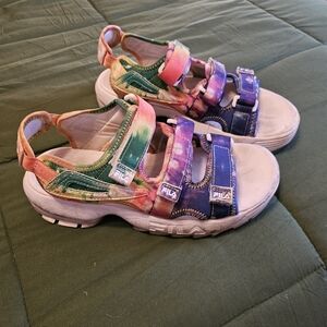 FILA Womens Tie-Dye Sandals